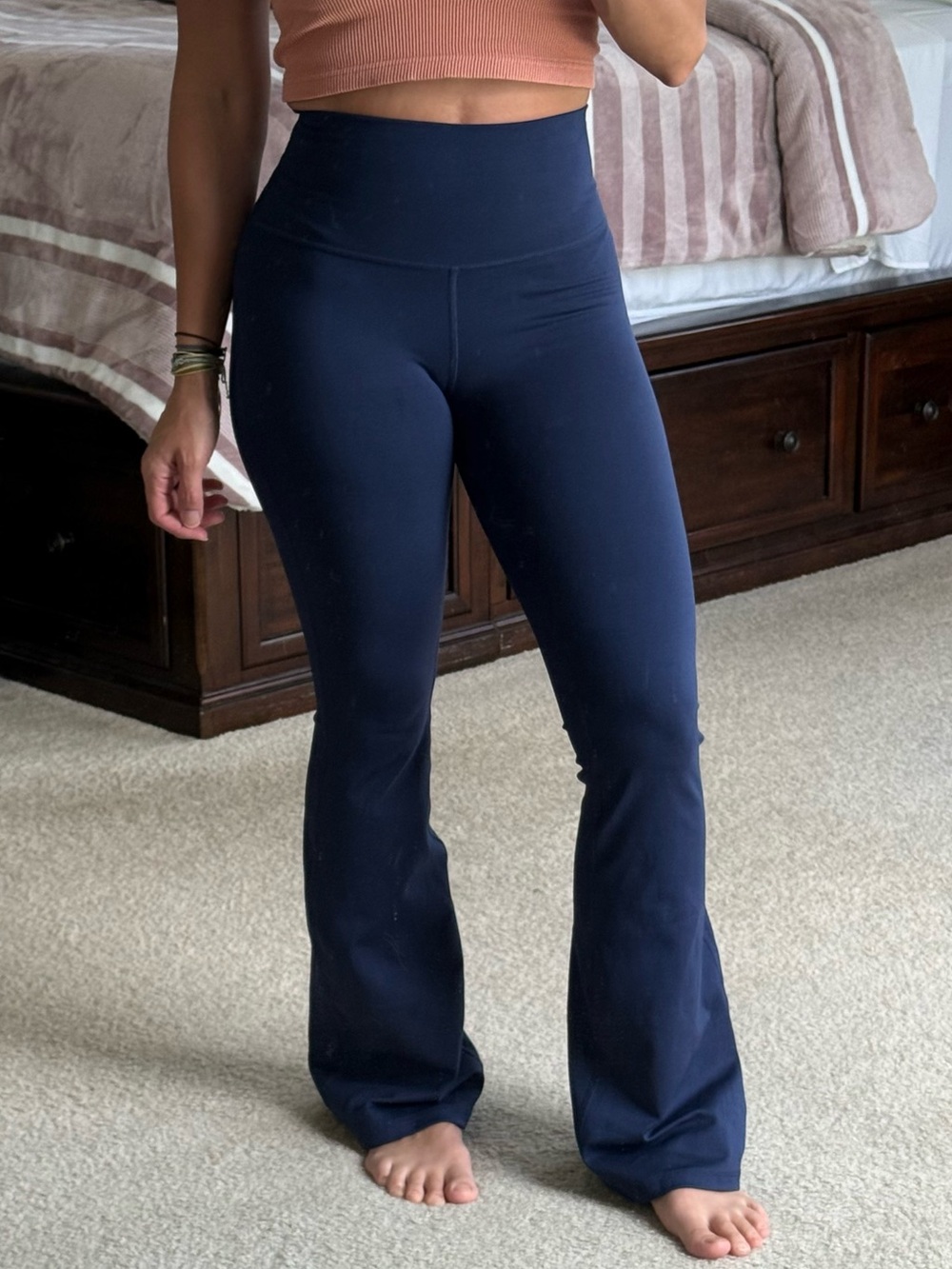 Gilly Hicks Recharge Flare Leggings | Navy | XS | Great Condition